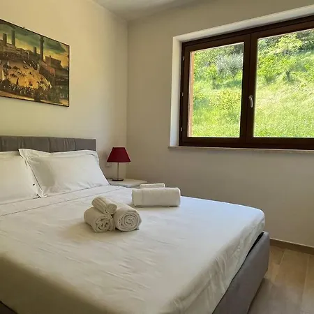 Sotto Le Mura, Loggia Apartment