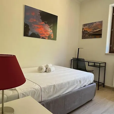 Sotto Le Mura, Loggia Сиена